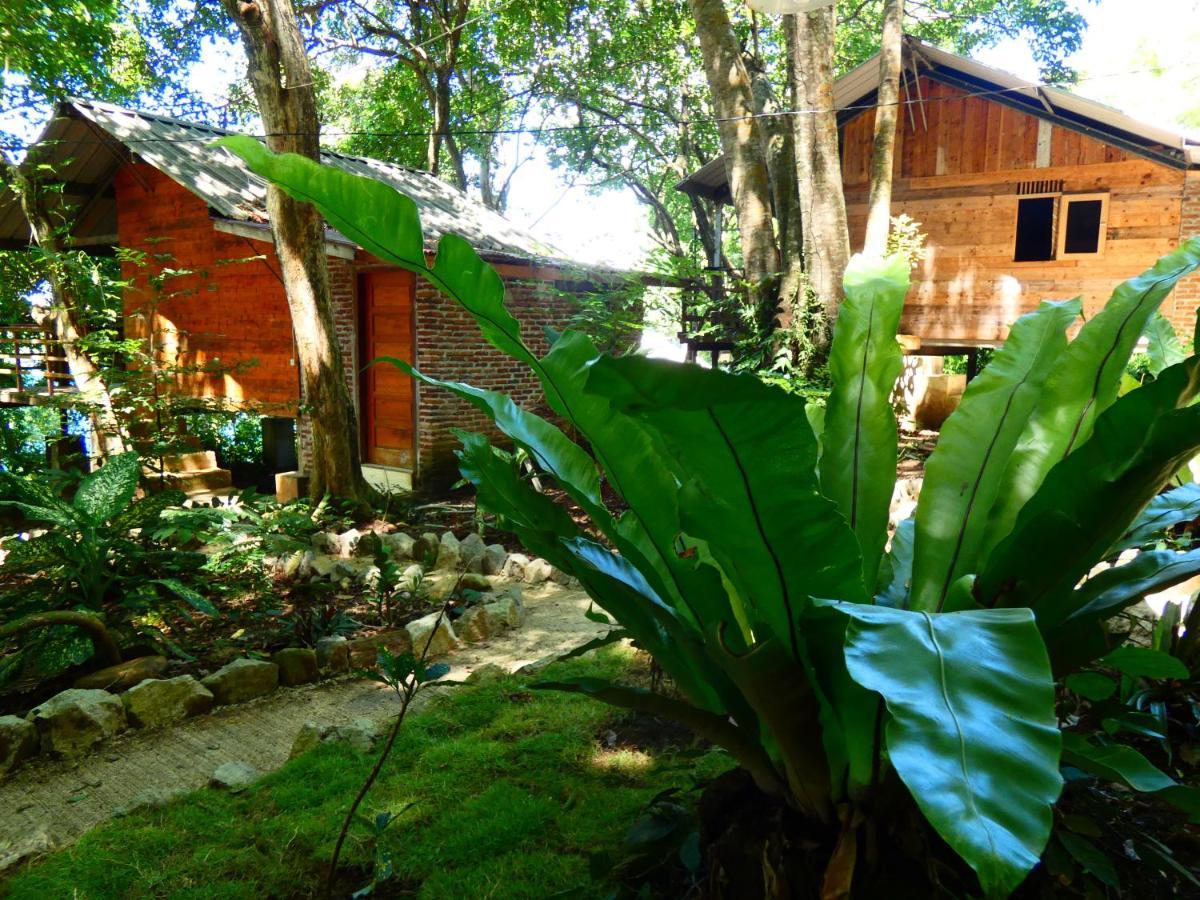 Santi Garden Bungalows Iboih Eksteriør billede