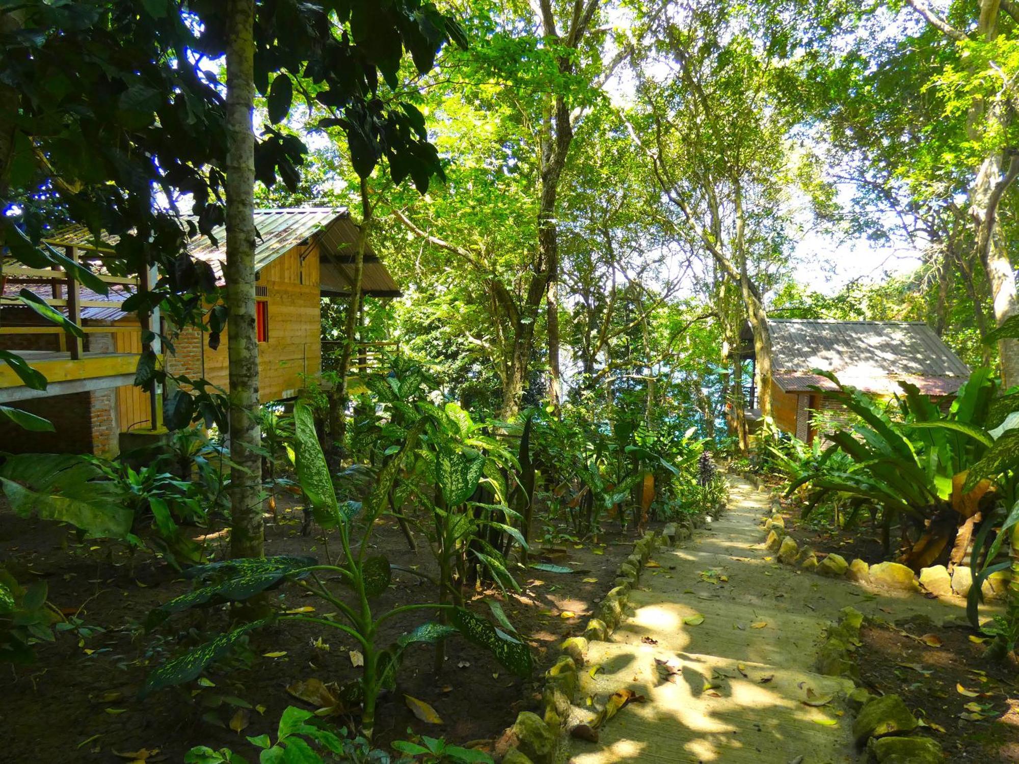 Santi Garden Bungalows Iboih Eksteriør billede