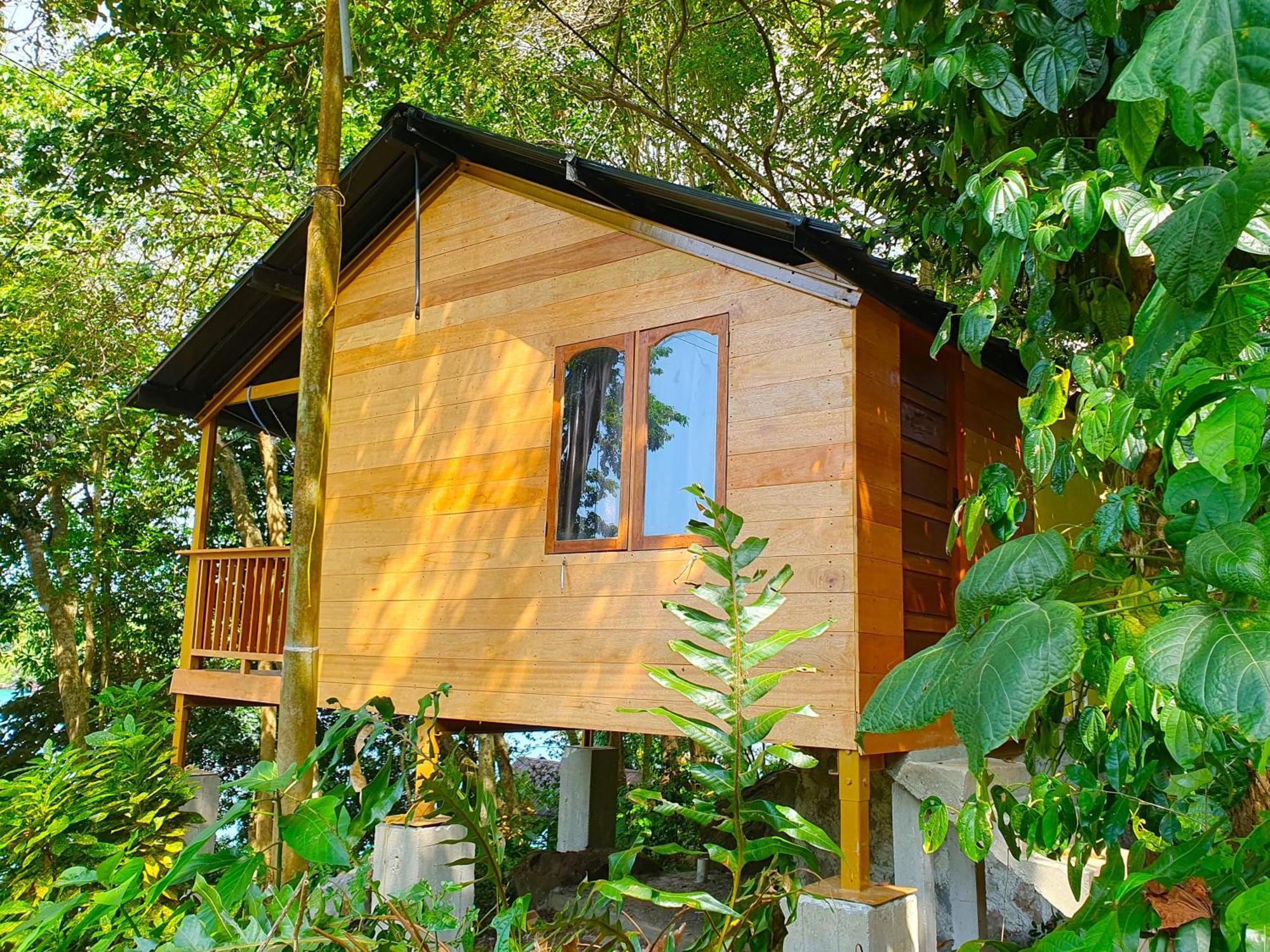 Santi Garden Bungalows Iboih Eksteriør billede